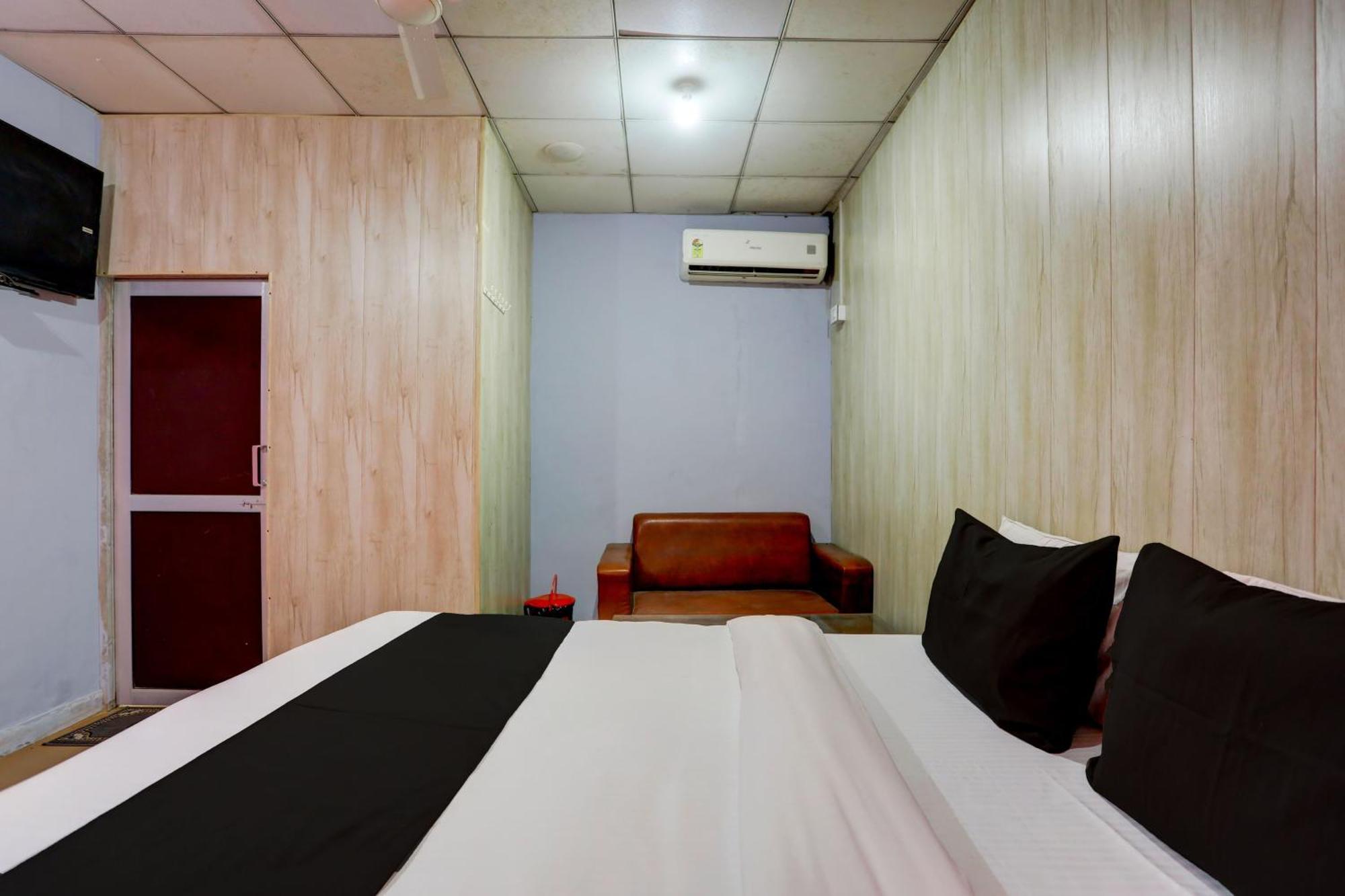 Collection O Harsh Hotel & Restaurant Bhiwadi Экстерьер фото