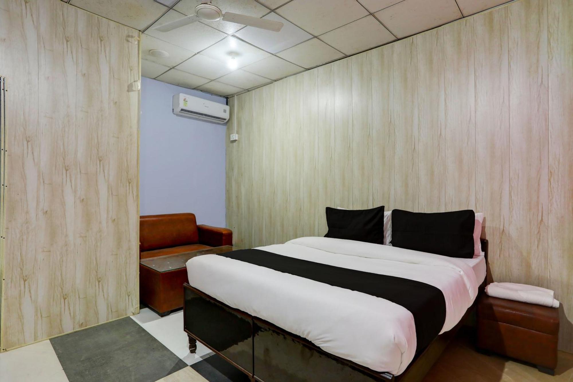Collection O Harsh Hotel & Restaurant Bhiwadi Экстерьер фото