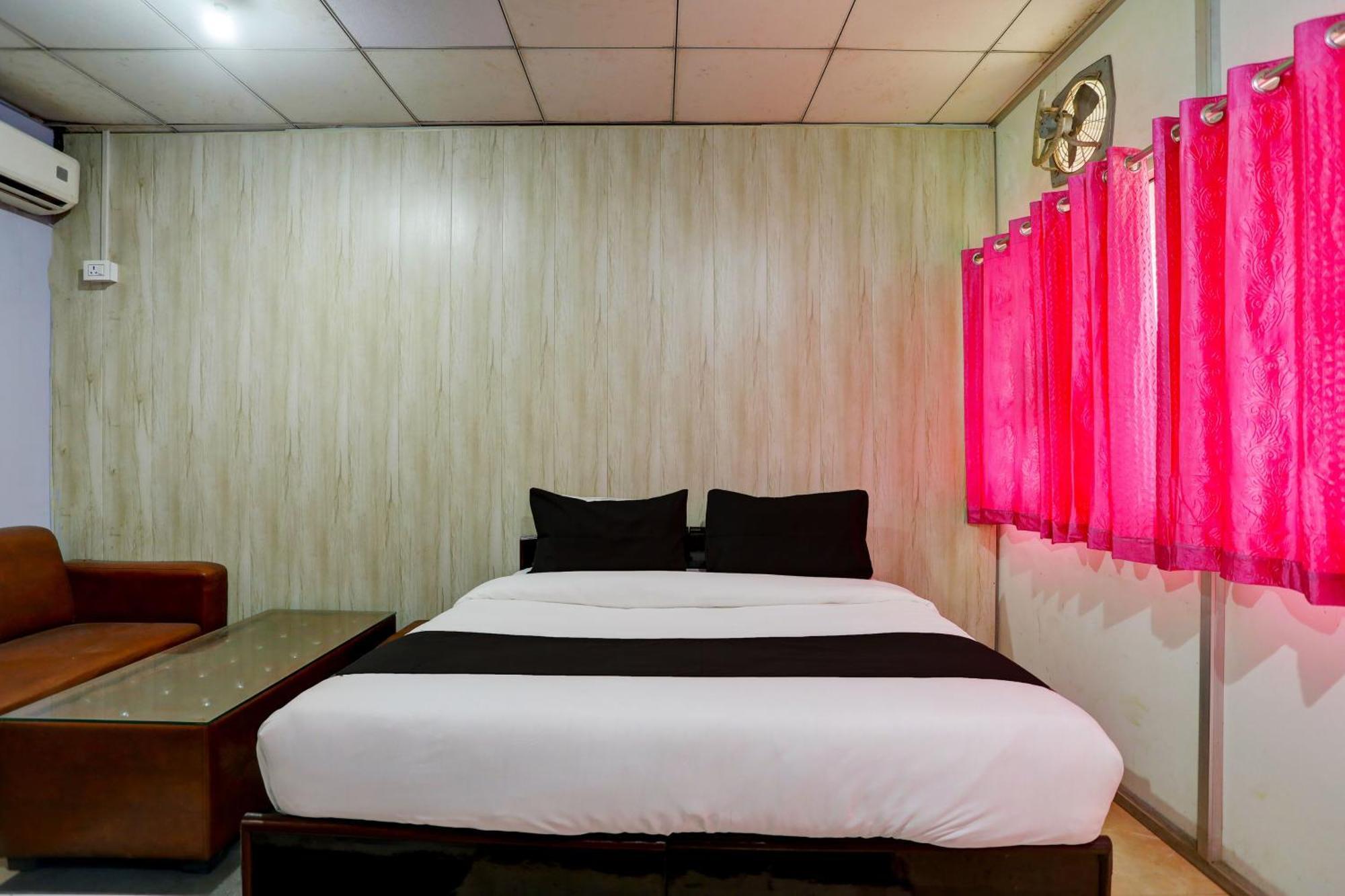 Collection O Harsh Hotel & Restaurant Bhiwadi Экстерьер фото